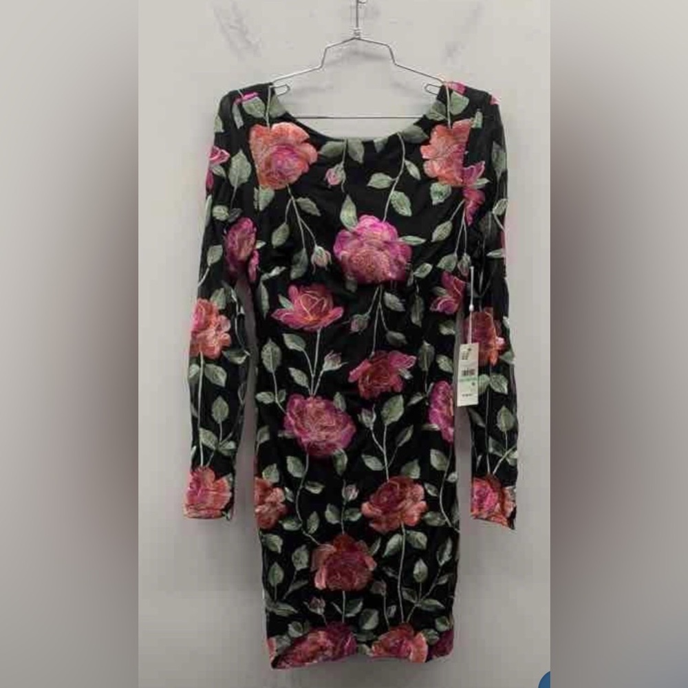 Macy's NWT Siena Women's Black Floral Embroidered Mesh Bodycon Dress Size 8
